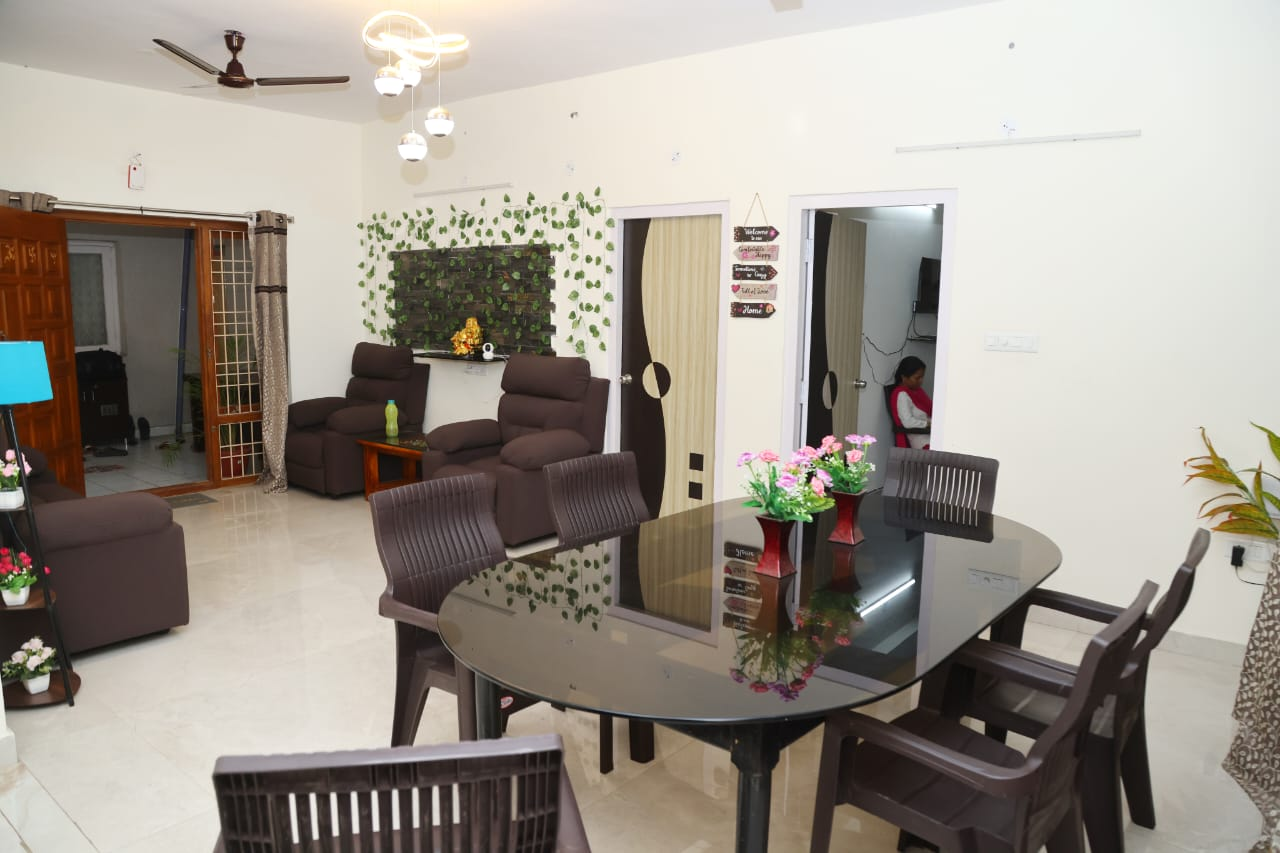 Frndspace living and dining area